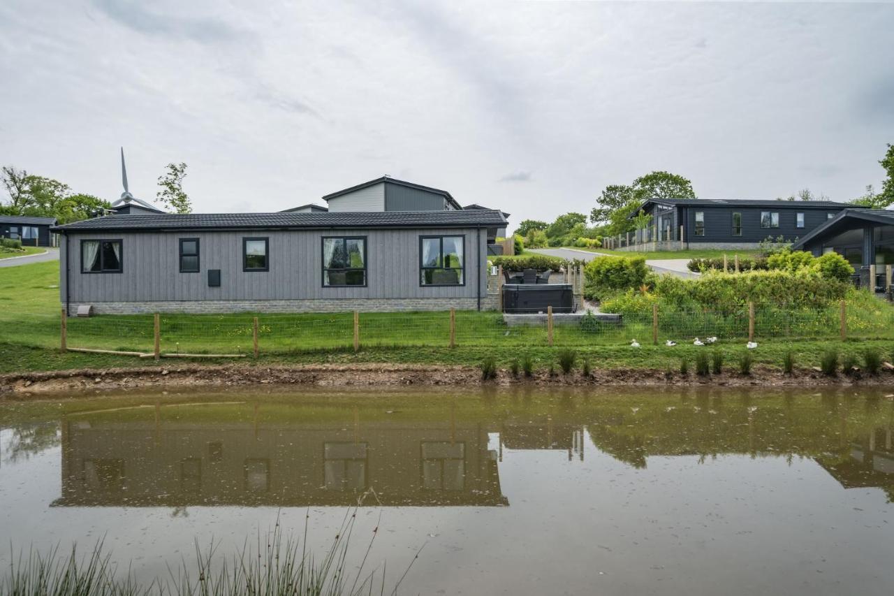 Lilac Lodge, 22 Roadford Lake Lodges Lifton Εξωτερικό φωτογραφία
