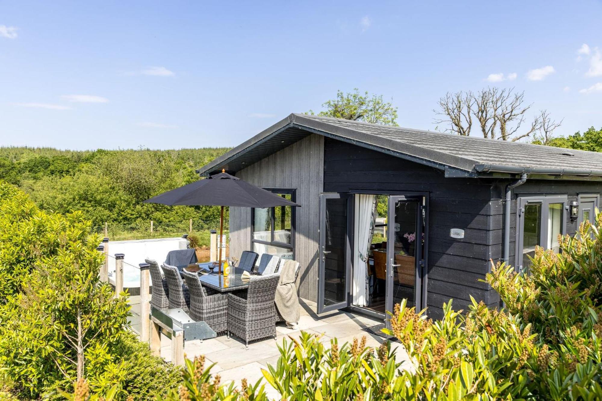 Lilac Lodge, 22 Roadford Lake Lodges Lifton Εξωτερικό φωτογραφία