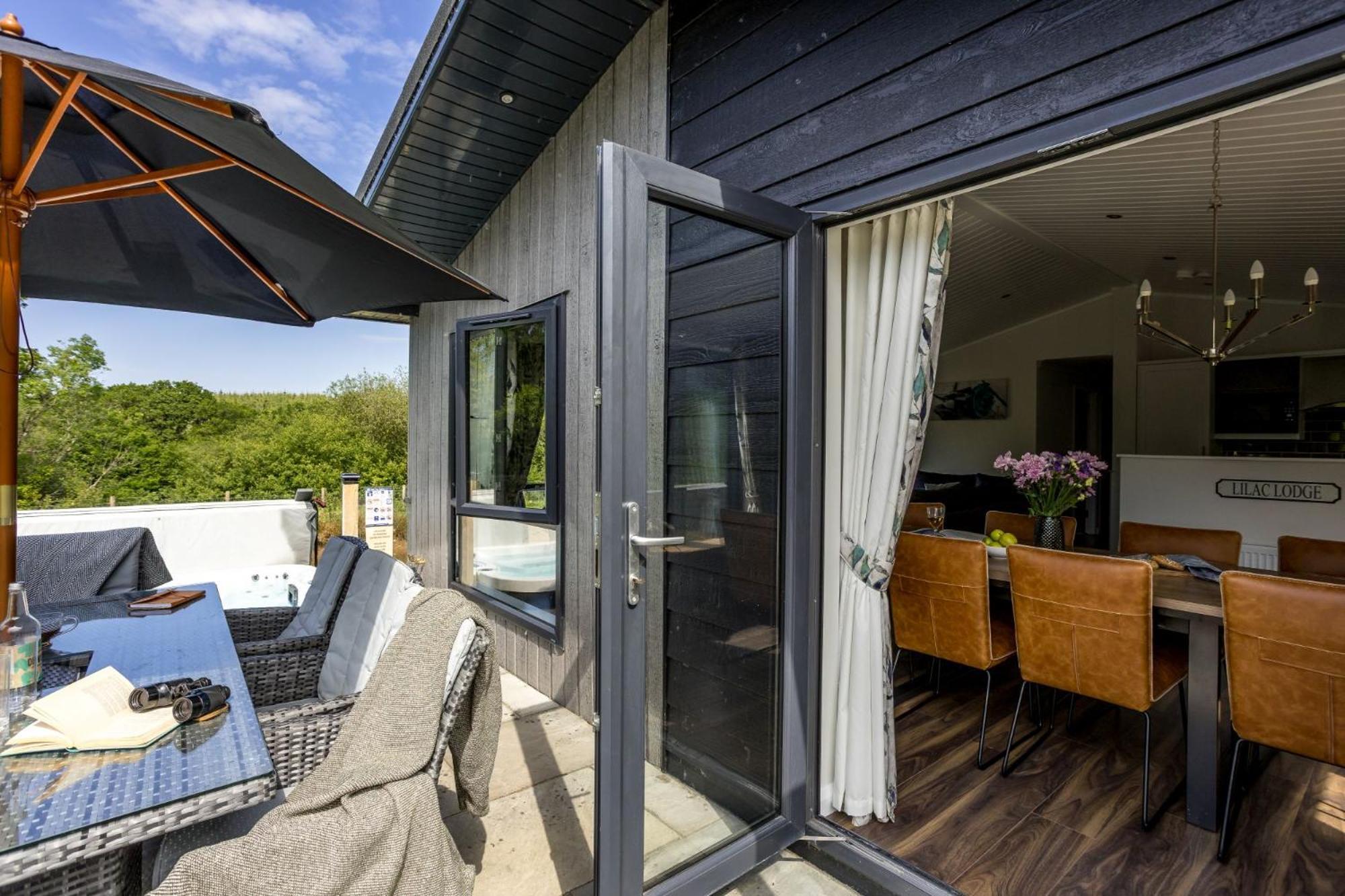 Lilac Lodge, 22 Roadford Lake Lodges Lifton Εξωτερικό φωτογραφία